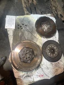 Mazda 6 Mk2 Kombi 2011 2.2 Diesel 6 Gang Handschaltung - Zweimassen R2A1-16610-B - Bild 1 von 12