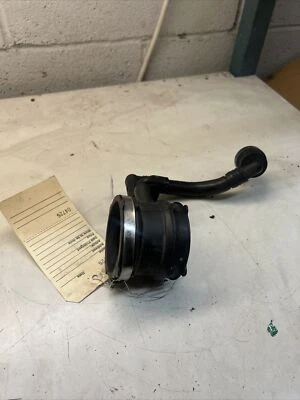 Manguera de ventilación de tubo respirador motor Mercedes Benz C63 AMG LH 2015 A1770101502 Foto 1 de 3