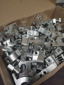 Tuerca de puesta a tierra de aluminio 250MCM-6 AWG, CANTIDAD 100, NUEVA - Imagen 1 de 5