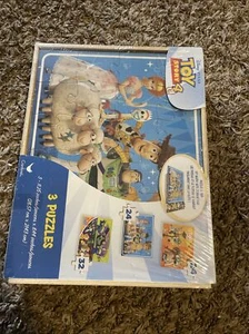 TOY STORY 4 - Wood 3 Puzzles Storage Box Kid Educational Tray Learn Jigsaw Kids - Picture 1 of 2