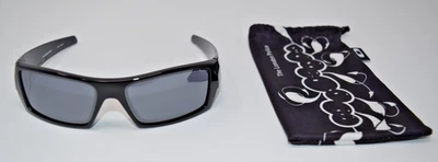USED Oakley Gascan London Police Polished Black with Black Iridium Lens 12-785 - image 1 of 4