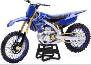 New-Ray Toys Motorcycle 1:12 Scale Yamaha YZ450F Dirt Bike, 58313, Box Damaged - Picture 1 of 7