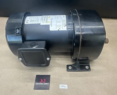 NOVO- Dayton 3-Ph AC Gearmotor 6Z404B 208-230/460V 1/3HP 95:1 || GARANTIA! 🇺🇸 - Imagem 1 de 4