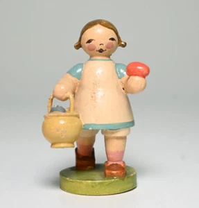 Ergebirge Wendt & Kühn Figur * Mädchen mit Ostereiern * 20er/30er Jahre - Bild 1 von 1