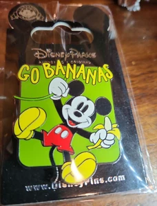 Disney Pin MICKEY MOUSE GO BANANAS 00092 - Picture 1 of 4