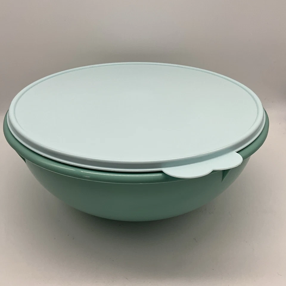 Tupperware Fix N Mix Bowl 26‑Cup Mint Aqua with Lid Large Mixing 274-12 - Image 1 of 4