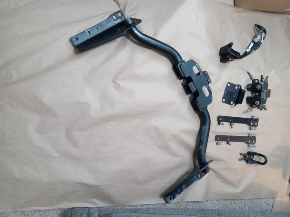 03-09 4 Runner Rear Bumper Towing Tow Trailer Hitch Receiver OEM Factory OE WTY Foto 1 de 4