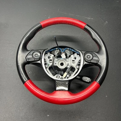 Toyota 86 TRD BRZ 2019 volante OEM rojo y negro *leer* Foto 1 de 4