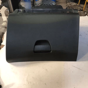 Compartimento de almacenamiento del tablero de instru...  PEUGEOT 208 BlueHDi 75 - Imagen 1 de 7