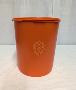 Tupperware 1339-6 Harvest Orange Servalier Jumbo Canister Lid 1205-17 VINTAGE - Picture 1 of 11