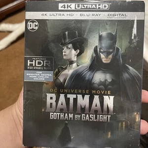 Batman: Gotham by Gaslight (Ultra HD, 2018) - Bild 1 von 3