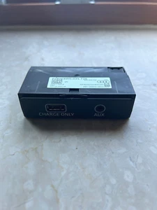 Audi A4 8W B9 2018 8W0035726 USB AUX Anschluss Media - Bild 1 von 4