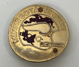 Vintage 1971 Rare Minnesota Vikings Belt Buckle NFL 2 3/4” Diameter - Picture 1 of 4