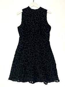 Vestido Ann Taylor cuello simulado sin mangas ajuste y acampanado estampado animal terciopelo 8 petite - Imagen 1 de 5