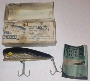 Vintage Large Rebel Popper P-4300 Series Angelköder Silber Schwarz in Box NOS - Bild 1 von 9
