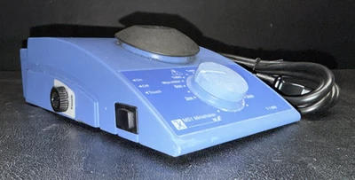 IKA MS1 S1, Minishaker Microplate Shaker, 200-2500RPM, 115V 31W, Tested Working - Image 1 of 4