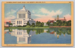 Linen Postcard Alameda County Court House Lake Merritt Oakland California - Picture 1 of 2