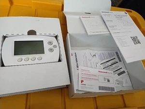 Honeywell Home RTH6580WF Smart Series 7 días Wi-Fi programable HVAC termostato - Imagen 1 de 4