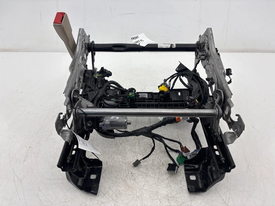 Marco de oruga inferior del asiento delantero izquierdo Lincoln Aviator 2020-2025 OEM L1MZ9961711D Foto 1 de 4