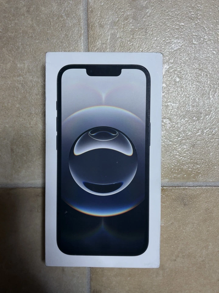 Apple iPhone 16e 128GB Schwarz (MD1Q4ZD/A)