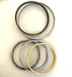 Vtg Metal Embroidery Hoops Cork Lined LOT of 5 Round  5" 6" 7” Spring Tension - Picture 1 of 6