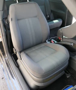 Polo 9N3 9N vorne rechts Sitz Beifahrersitz 2/3-Türer Caddy 2K Klappbar - Bild 1 von 5