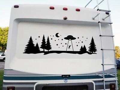 Calcomanía de vinilo UFO Forest Moon Scene V1 | Pegatina de abducción alienígena de estrellas con gráficos de RV Foto 1 de 4