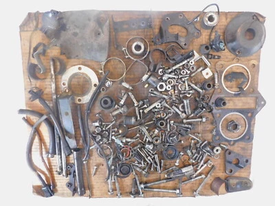 1983 83 Kawasaki LTD CINTURÓN KZ440 KZ440D tuercas diversas pernos y soportes caja lote de piezas Foto 1 de 4