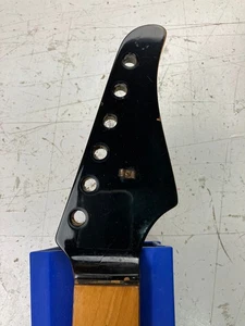 Mástil de guitarra tipo ST sin marca usado con trastes festoneados y arco trasero - Imagen 1 de 8