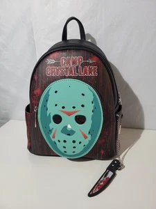 Mini Mochila Loungefly Halloween Viernes 13 Jason Juegos con disfraces Brilla en la Oscuridad - Imagen 1 de 7
