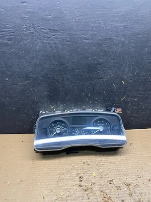 2009 2010 2011 Lincoln Town Car Speedometer Gauge Cluster s9128  DG - Image 1 of 4