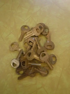 New Master Lock K7 Key Blanks Blank 24 Pieces   24 Pack - Picture 1 of 3