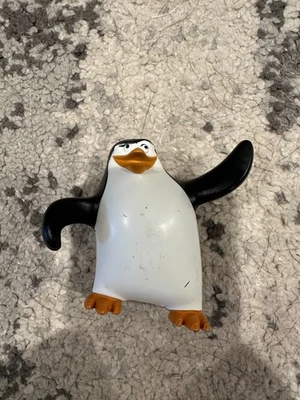 2008 McDonald's Madagascar 2 Skipper Penguin  Happy Meal Talking Toy - Works! - Image 1 of 2
