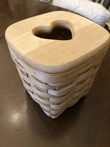 Woven Basket Tissue Box Holder  W/ Heart Cut ROYCE CRAFT  Made In Ohio RARE Cover