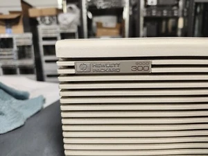 HP 98561A 9000/300 Chassis, 310/320/330/332/350/360/370/380 - Picture 1 of 4