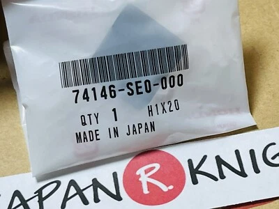 HONDA ACURA GENUINE OEM NSX Hood Side Cushion Engine Hood ☆ 74146-SE0-000 ☆ - Image 1 of 4