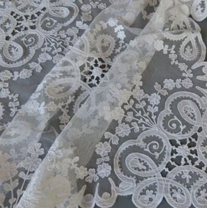 Antique Creamy TAMBOUR LACE Topper Needlerun FLOWERS w Muslin APPLIQUES Openwork - Picture 1 of 10