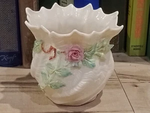 Vintage Belleek Ireland Carlingford Cache Pot Pink Rose Vase Porcelain Roses - Picture 1 of 11