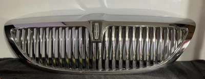 03 04 05 06 07 08 09 10 11 Lincoln Town Car Chrome Grille - Image 1 of 4