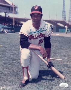Frank Robinson Signed Autographed 8X10 Photo Baltimore Orioles JSA AH04462 - Picture 1 of 2