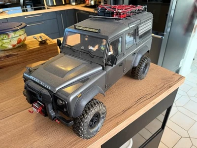 Rover Defender Crawler 1:8 zu verkaufen - Bild 1 von 4