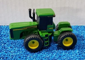 ERTL John Deere Tractor with Articulating 4WD  4" long - Picture 1 of 3