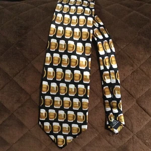 Robin Ruth Beer Themed Men’s Tie 100% Silk Tie - Picture 1 of 5