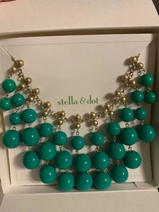 Stella & Dot Turquoise Aqua Large Beaded Gold Necklace w Beads New in Box NIB  - Bild 1 von 3