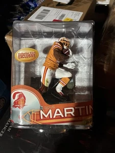 McFarlane SportsPicks 2013 NFL33 Doug Martin CC Exclusive Tampa Bay Buccaneers - Bild 1 von 2