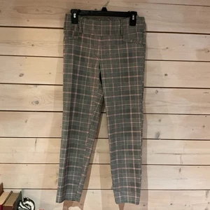 Soho Apparel Ladies PM Grey/Pink Plaid Preppy Tailored Pedal Pusher Pants - Picture 1 of 5
