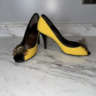 J. Tacones Crew Amarillo Peep-Toe Pluma de Cristal Tela/Cuero Adyacente Italia talla 7  Foto 1 de 4