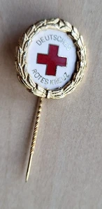 Vintage enamel Deutsches Rotes Kreuz Anstecknadel Red Cross pin badge - Picture 1 of 2