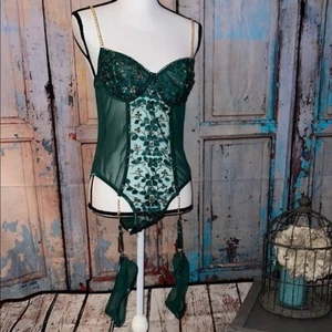 Body Lencería Embellecido Verde y Dorado con Ligas Talla XL FESTIVAL VIBES - Imagen 1 de 10