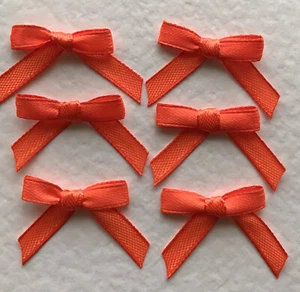 20 Pretty Bright Orange Tiny Bows made from 6mm Satin Ribbon for card making - Picture 1 of 3